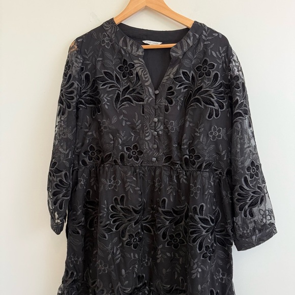 John Mark Black Lace Midi Dress Size XL - Picture 3 of 14